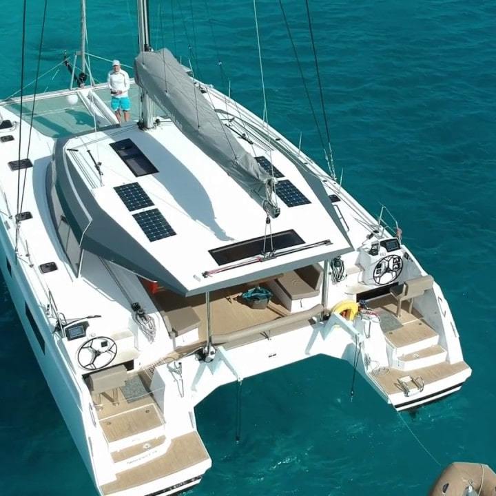 a small boat in a body of water